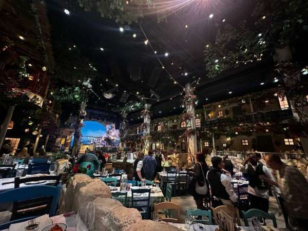 The O2, London, bloc: Tier A, rangée: Table 50, place: 1
