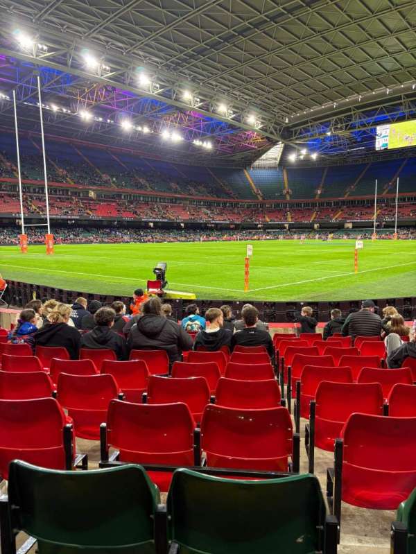 Principality Stadium, bloc: L37, rangée: 11, place: 13