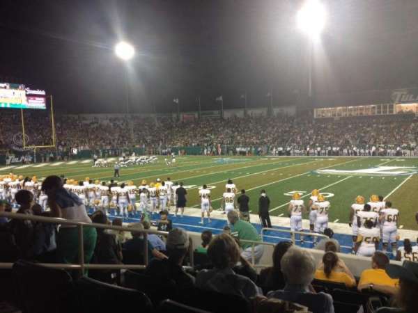 Yulman Stadium, bloc: 106, rangée: I, place: 16