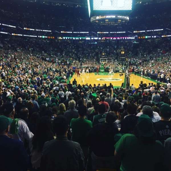 TD Garden, bloc: 18, rangée: 12