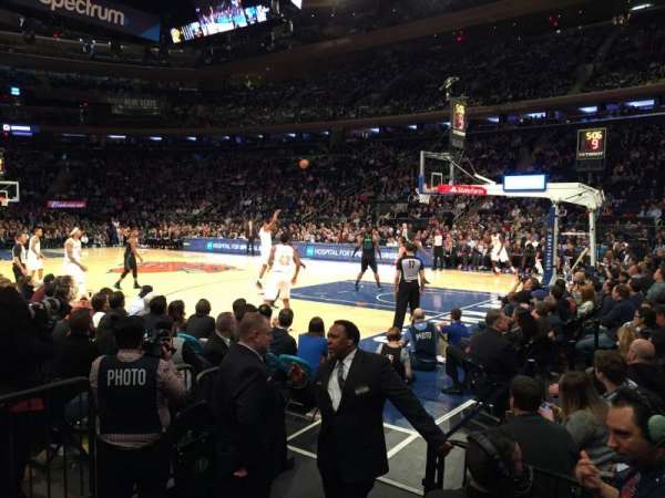 Madison Square Garden, bloc: 119, rangée: 1