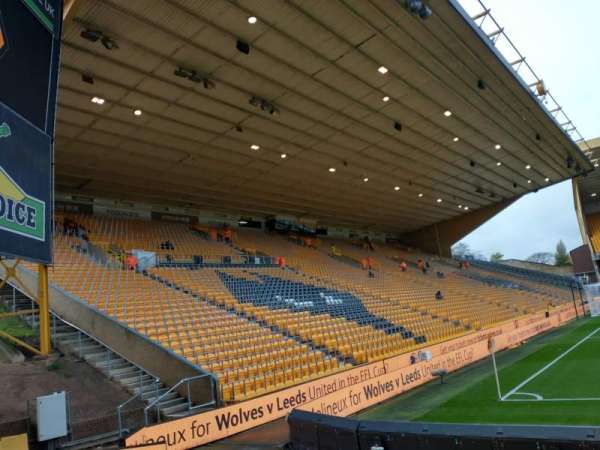 Molineux Stadium, bloc: JL10, rangée: C, place: 259