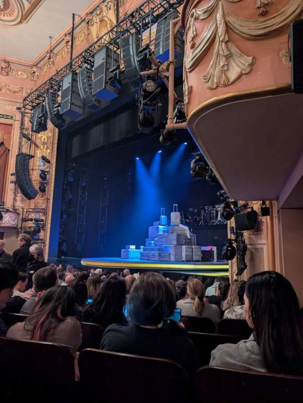 Longacre Theatre, bloc: Orchestra R, rangée: L, place: 17