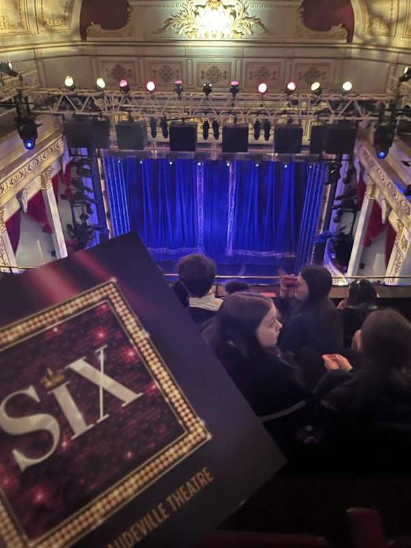 Vaudeville Theatre, bloc: Grand Circle, rangée: F, place: 11