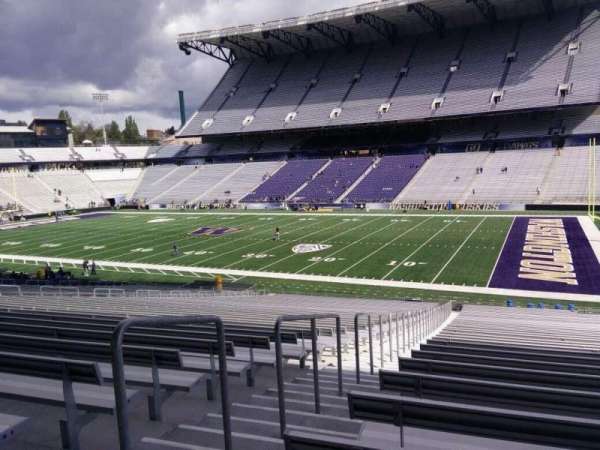 Husky Stadium, bloc: 102, rangée: 40, place: 25