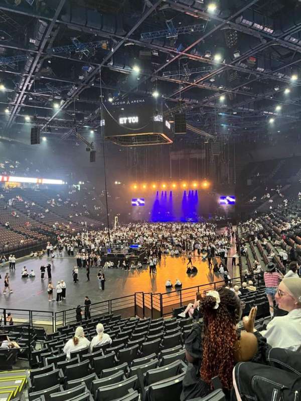 Accor Arena, bloc: Balcon B, rangée: 8, place: 14