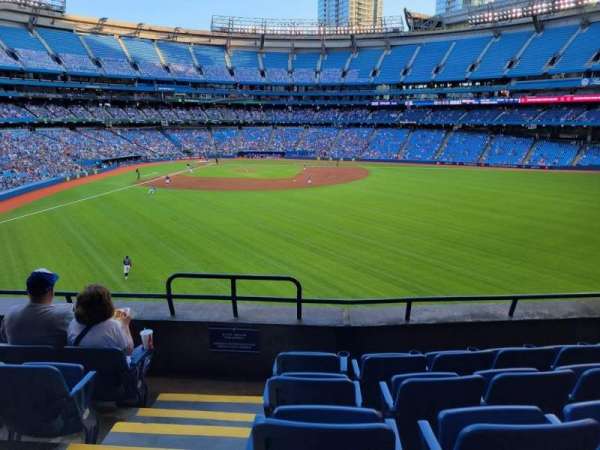 Rogers Centre, bloc: 205R, rangée: 5, place: 1