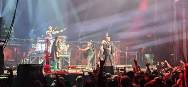 RBC Amphitheatre, bloc: 203, rangée: A, place: 2