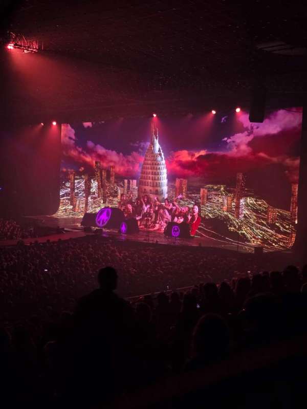 Le Galaxie, bloc: 38, rangée: L, place: 82
