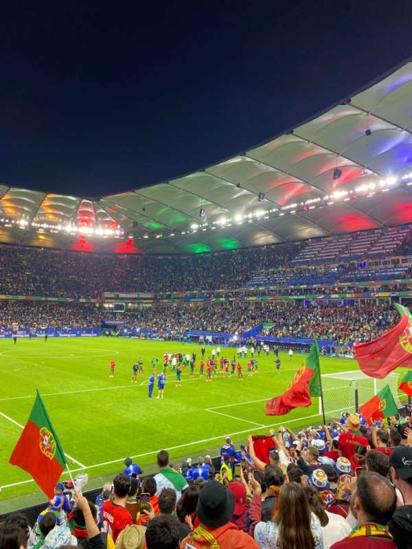 Volksparkstadion, bloc: 13A