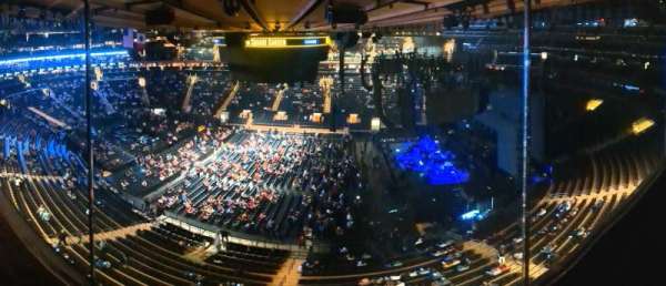 Madison Square Garden, bloc: 314, rangée: 1, place: 4