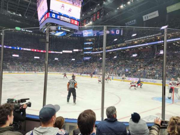 Nationwide Arena, bloc: 111, rangée: D, place: 3