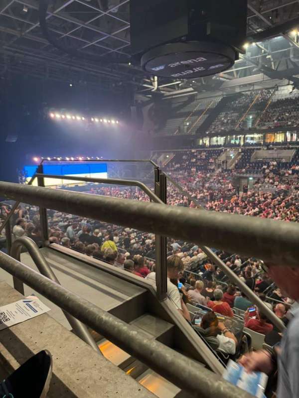 SAP Arena, bloc: 211, rangée: 13, place: 12