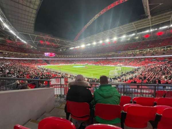 Wembley Stadium, bloc: 117, rangée: 34, place: 152