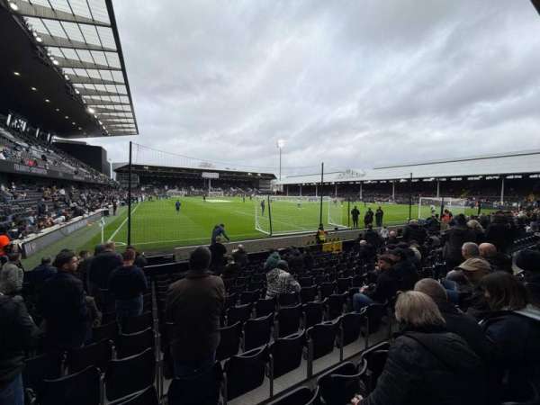 Craven Cottage, bloc: P6, rangée: L, place: 139