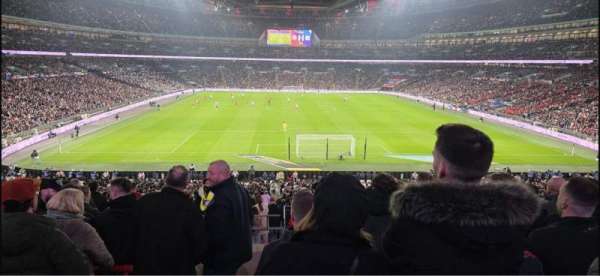 Wembley Stadium, bloc: 112, rangée: 44, place: 12