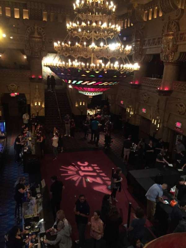 Aztec Theatre, bloc: Lobby