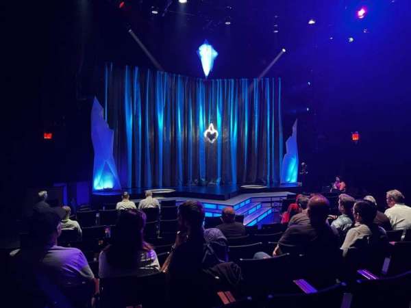Daryl Roth Theatre, bloc: Orchestra, rangée: M, place: 115