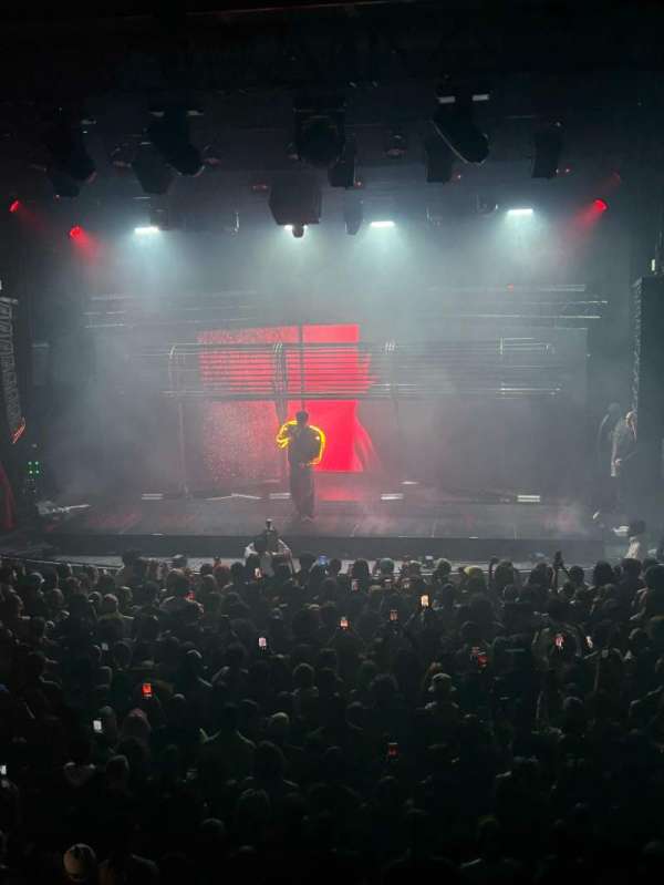 Le Bataclan, bloc: Balcon, rangée: Libre, place: 1