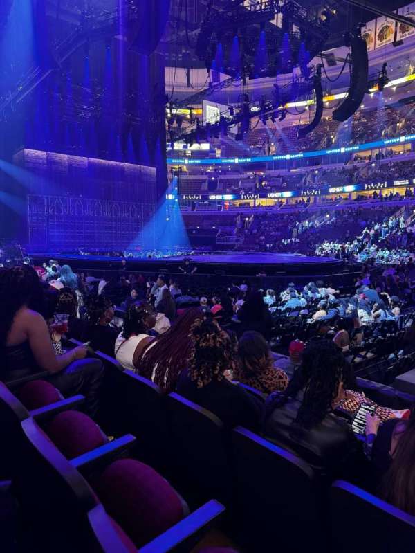 United Center, bloc: 111, rangée: 6, place: 6
