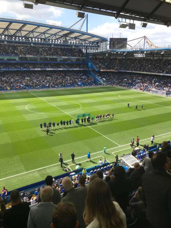 Stamford Bridge, bloc: East Upper, rangée: 7, place: 137