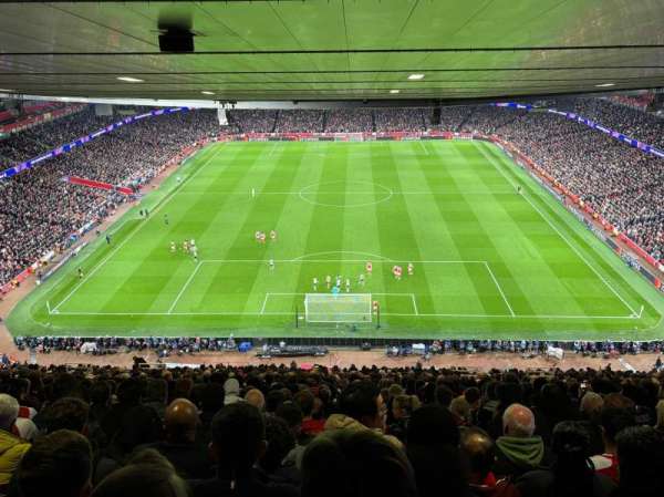 Emirates Stadium, bloc: 123, rangée: 33, place: 905