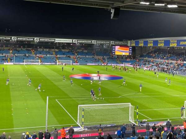Elland Road, bloc: N11, rangée: U, place: 151
