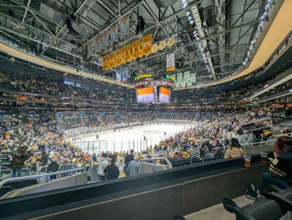 TD Garden, bloc: 15, rangée: 4, place: 19