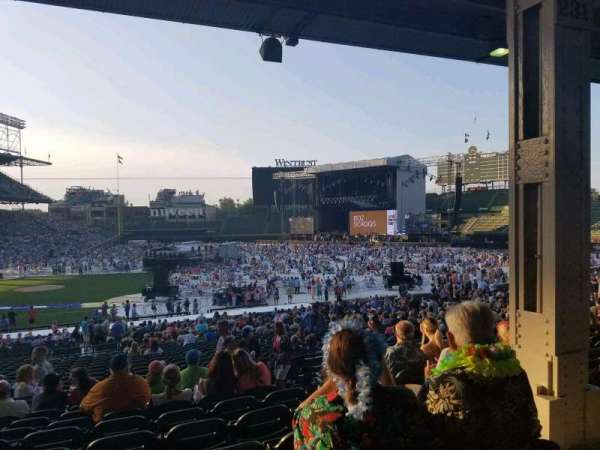 Wrigley Field, bloc: 225, rangée: 9, place: 19