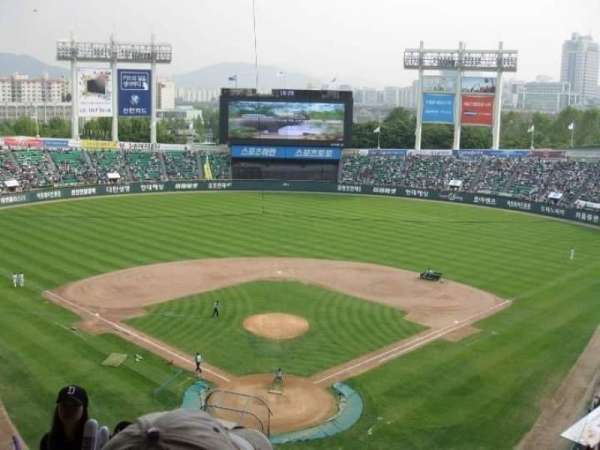 Jamsil Baseball Stadium, bloc: 317, rangée: 20, place: 20