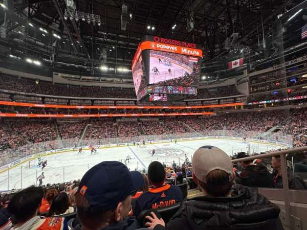 Rogers Place, bloc: 104, rangée: 21, place: 4