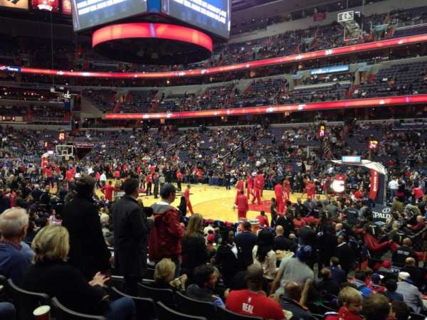 Capital One Arena, bloc: 102, rangée: L, place: 7