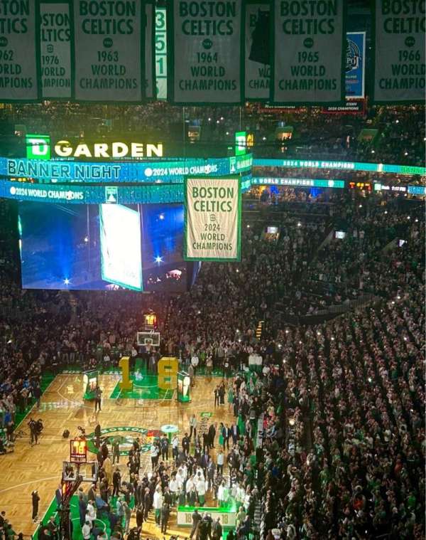 TD Garden, bloc: 308, rangée: 15, place: 4