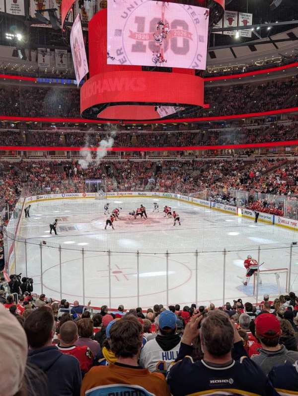 United Center, bloc: 107, rangée: 18, place: 11