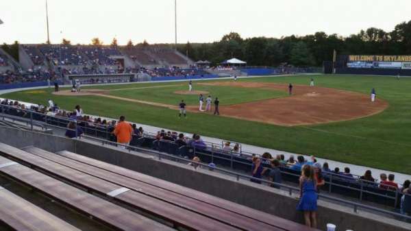 Skylands Stadium, bloc: 1, rangée: 14, place: 2