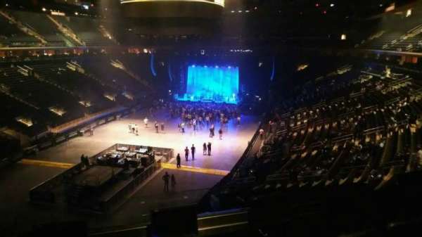 Madison Square Garden, bloc: 206, rangée: 4, place: 2