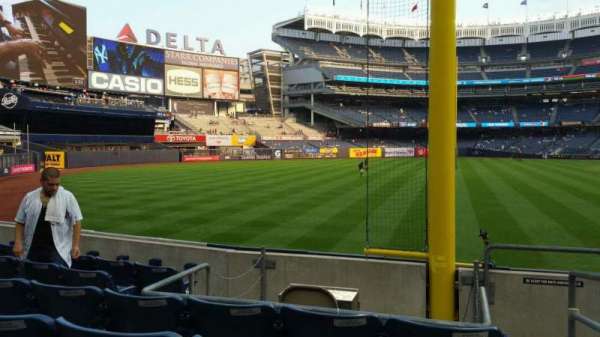 Yankee Stadium, bloc: 132, rangée: 6, place: 1