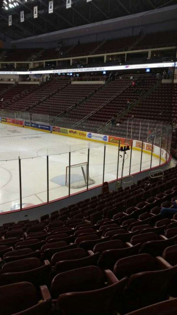 Giant Center, bloc: 125, rangée: M, place: 8
