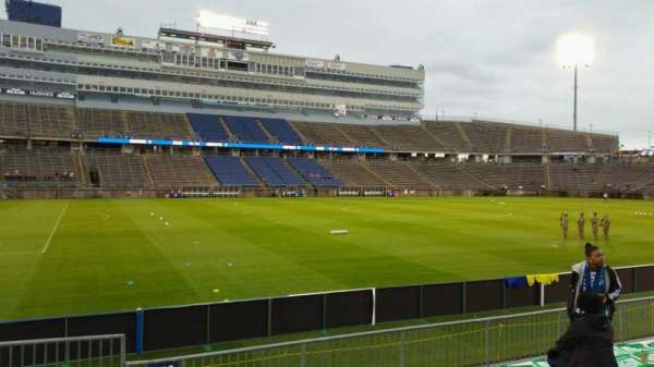 Rentschler Field, bloc: 118, rangée: 7, place: 21