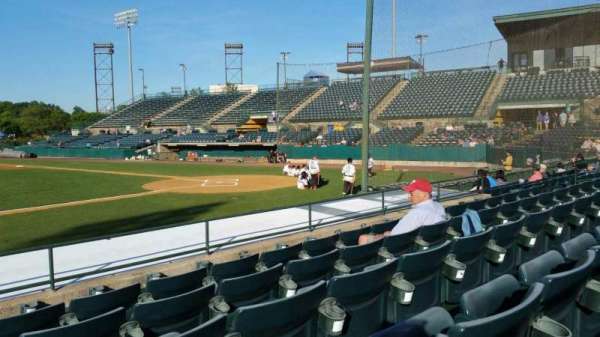 New Britain Stadium, bloc: 114, rangée: H, place: 18