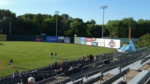 New Britain Stadium, bloc: 203, rangée: K, place: 10