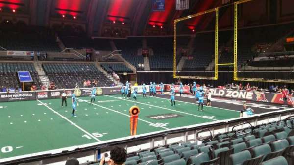 Boardwalk Hall, bloc: 106, rangée: KK, place: 7