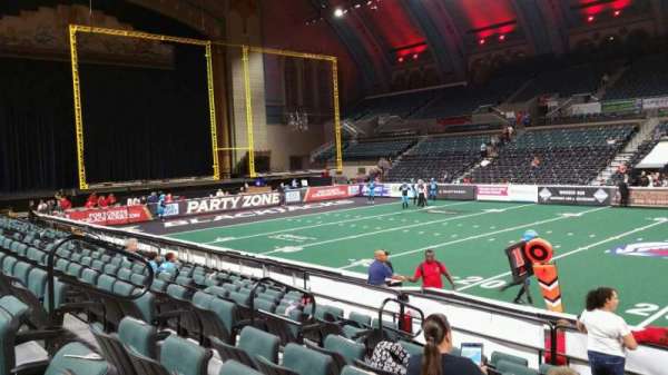 Boardwalk Hall, bloc: 106, rangée: KK, place: 7