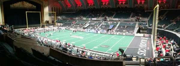 Boardwalk Hall, bloc: 208, rangée: G, place: 22