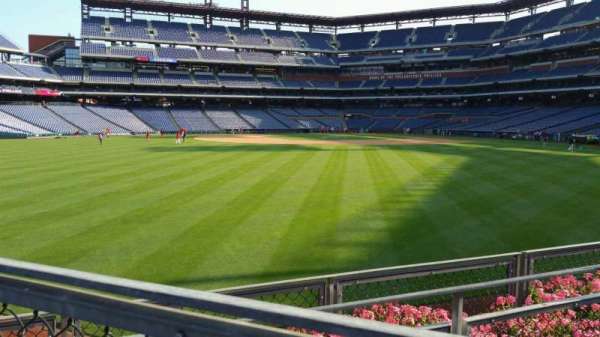 Citizens Bank Park, bloc: 147, rangée: 4, place: 1