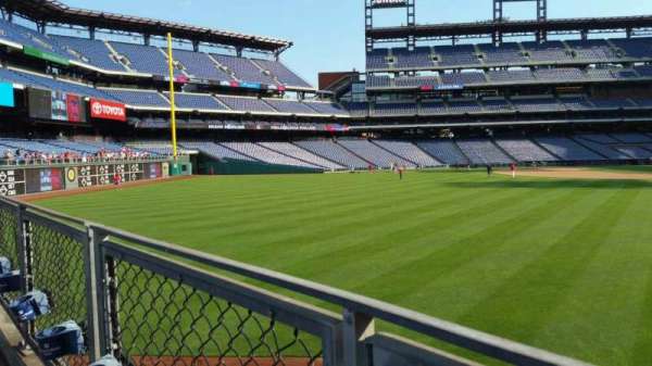 Citizens Bank Park, bloc: 147, rangée: 4, place: 12