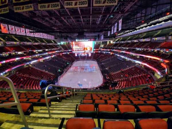 Prudential Center, bloc: 121, rangée: 10, place: 17