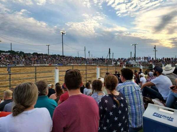 Cowtown Rodeo, bloc: General Admission, rangée: 9, place: North Bleachers