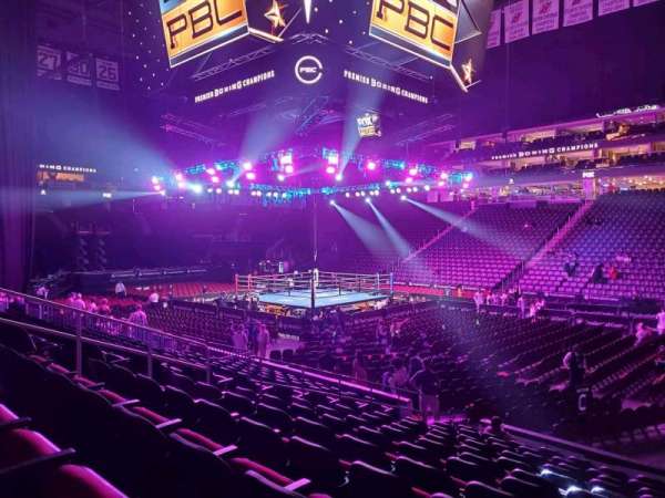 Prudential Center, bloc: 21, rangée: 12, place: 4