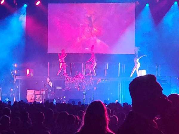 UBS Arena, bloc: 106, rangée: 4, place: 16
